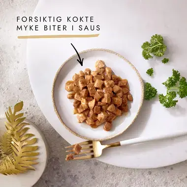 GOURMET® Gold Biter i saus med Kalv & Grønnsaker